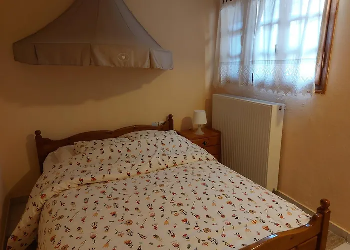 Stone House Casa de Férias Vytina